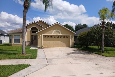 House in Sanford, Florida 4 bedrooms, 129.41 sq.m. № 1910221 - photo 1