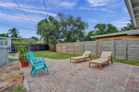 Casa en alquiler en Fort Lauderdale, Florida, 2 dormitorios, 89.65 m2 № 1961415 - foto 29