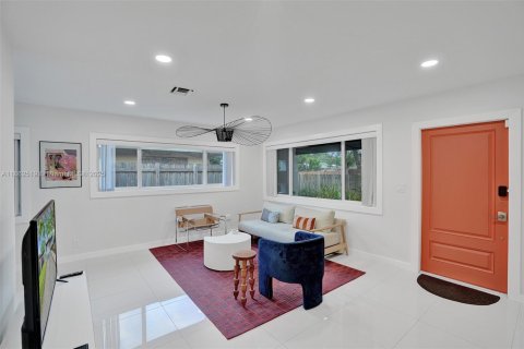 Casa en alquiler en Fort Lauderdale, Florida, 2 dormitorios, 89.65 m2 № 1961415 - foto 18