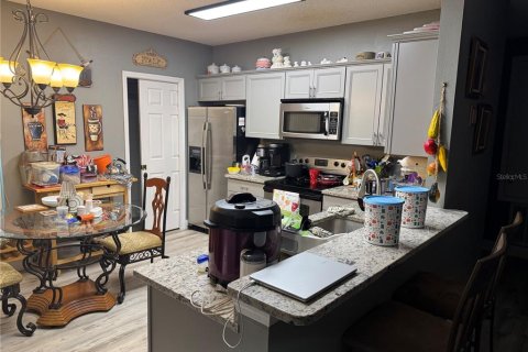 Casa en venta en Kissimmee, Florida, 3 dormitorios, 136.1 m2 № 1901943 - foto 9