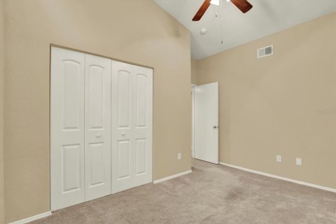 Condo in Pinellas Park, Florida, 2 bedrooms  № 1838473 - photo 17