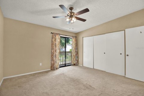 Condo in Pinellas Park, Florida, 2 bedrooms  № 1838473 - photo 15