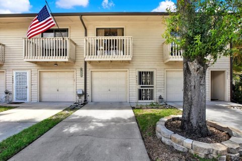 Condo in Pinellas Park, Florida, 2 bedrooms  № 1838473 - photo 2