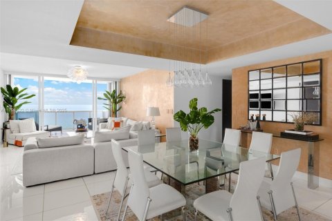 Condo in Sunny Isles Beach, Florida, 3 bedrooms  № 1861646 - photo 6