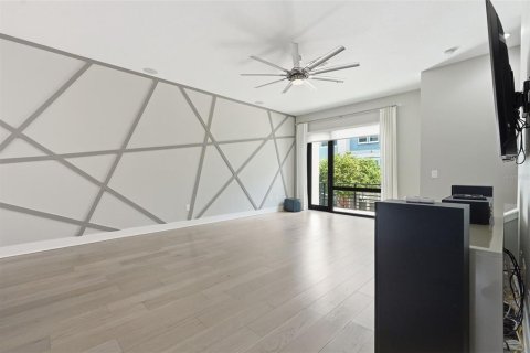 Touwnhouse à vendre à Tampa, Floride: 3 chambres, 172.33 m2 № 2226178 - photo 30