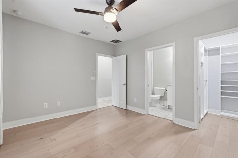 Touwnhouse à vendre à Tampa, Floride: 3 chambres, 172.33 m2 № 2226178 - photo 10