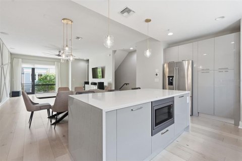 Touwnhouse à vendre à Tampa, Floride: 3 chambres, 172.33 m2 № 2226178 - photo 25