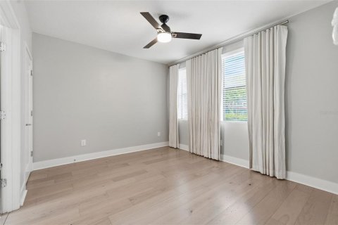 Touwnhouse à vendre à Tampa, Floride: 3 chambres, 172.33 m2 № 2226178 - photo 9