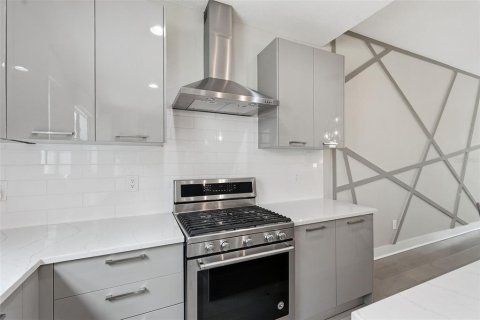 Touwnhouse à vendre à Tampa, Floride: 3 chambres, 172.33 m2 № 2226178 - photo 26
