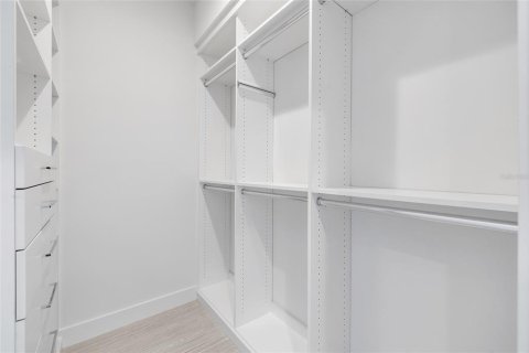 Adosado en venta en Tampa, Florida, 3 dormitorios, 307.32 m2 № 2259100 - foto 28