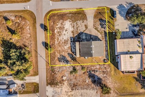 Commercial property in Punta Gorda, Florida 222.97 sq.m. № 2127019 - photo 23