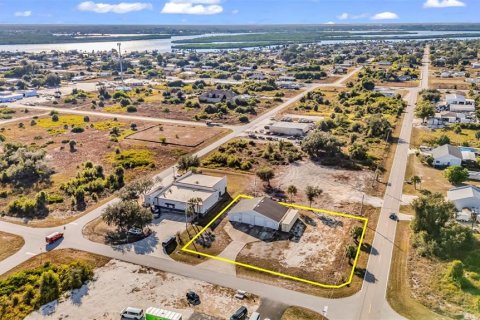 Commercial property in Punta Gorda, Florida 222.97 sq.m. № 2127019 - photo 24