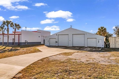 Commercial property in Punta Gorda, Florida 222.97 sq.m. № 2127019 - photo 26