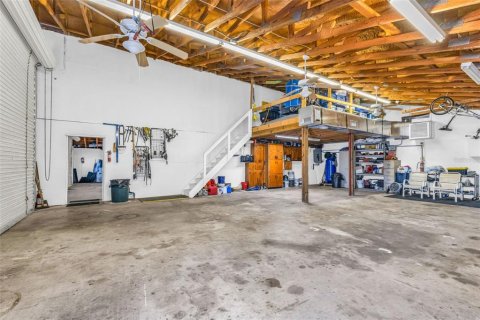 Commercial property in Punta Gorda, Florida 222.97 sq.m. № 2127019 - photo 15