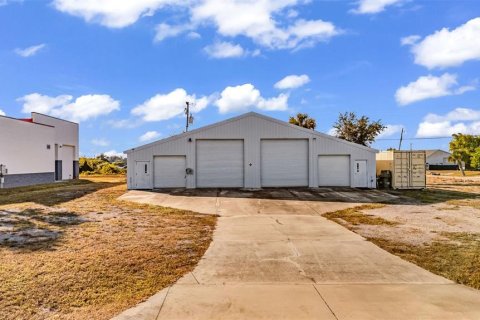 Commercial property in Punta Gorda, Florida 222.97 sq.m. № 2127019 - photo 29