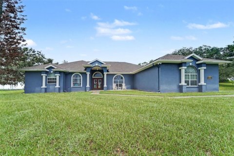 Casa en Dade City, Florida 6 dormitorios, 457.36 m2 № 2291556