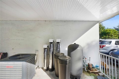 Villa ou maison à vendre à Homestead, Floride: 4 chambres, 193.98 m2 № 1893289 - photo 30
