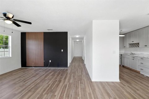 Villa ou maison à vendre à Port Charlotte, Floride: 3 chambres, 103.86 m2 № 1870969 - photo 10