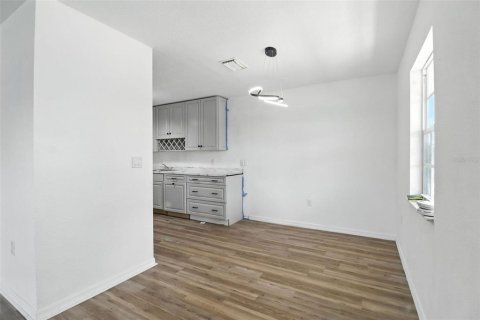 Villa ou maison à vendre à Port Charlotte, Floride: 3 chambres, 103.86 m2 № 1870969 - photo 8