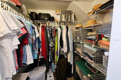 Купить кондоминиум в Трежер-Айленд, Флорида 10 комнат, 162.58м2, № 1556422 - фото 27