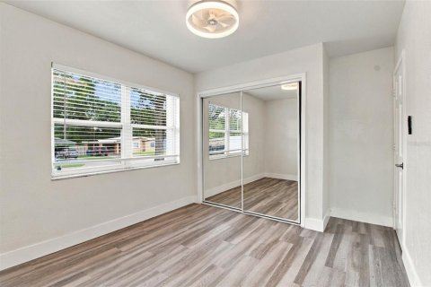 Villa ou maison à vendre à Tampa, Floride: 4 chambres, 167.78 m2 № 2425304 - photo 19