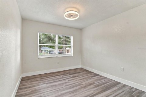 Villa ou maison à vendre à Tampa, Floride: 4 chambres, 167.78 m2 № 2425304 - photo 20