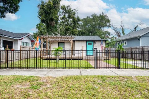 Villa ou maison à vendre à Saint Petersburg, Floride: 2 chambres, 72.84 m2 № 1914080 - photo 1