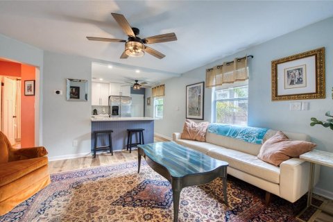 Villa ou maison à vendre à Saint Petersburg, Floride: 2 chambres, 72.84 m2 № 1914080 - photo 15