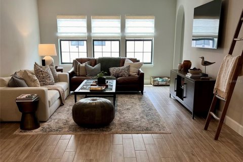 Купить таунхаус в Винтер-Спрингс, Флорида 4 комнаты, 218.13м2, № 1688256 - фото 2