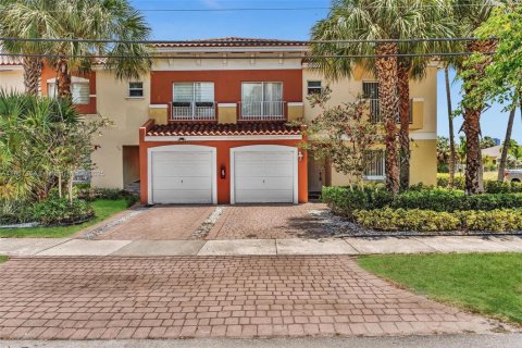 Propiedad comercial en venta en Fort Lauderdale, Florida № 1882134 - foto 5