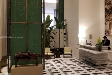 Condo in Miami, Florida, 2 bedrooms  № 1978395 - photo 18