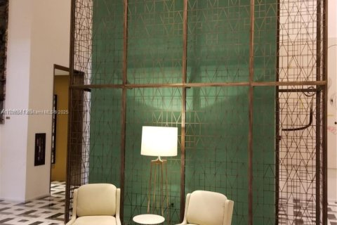 Condo in Miami, Florida, 2 bedrooms  № 1978395 - photo 20