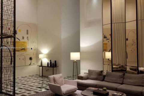 Condo in Miami, Florida, 2 bedrooms  № 1978395 - photo 21