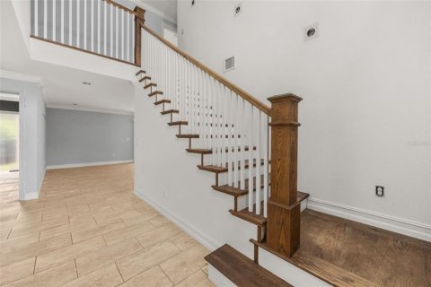 Casa en venta en Lake Mary, Florida, 4 dormitorios, 270.25 m2 № 2385733 - foto 3