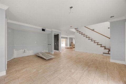 Casa en venta en Lake Mary, Florida, 4 dormitorios, 270.25 m2 № 2385733 - foto 5