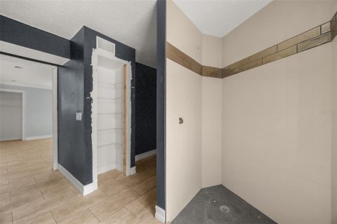 Casa en venta en Lake Mary, Florida, 4 dormitorios, 270.25 m2 № 2385733 - foto 6