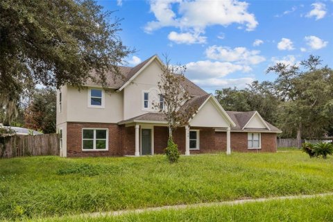 Casa en venta en Lake Mary, Florida, 4 dormitorios, 270.25 m2 № 2385733 - foto 2
