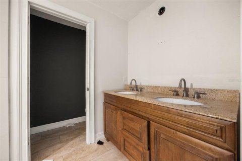 Casa en venta en Lake Mary, Florida, 4 dormitorios, 270.25 m2 № 2385733 - foto 17