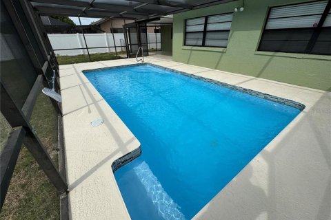 Villa ou maison à louer à Port Richey, Floride: 2 chambres, 131.55 m2 № 1744375 - photo 7