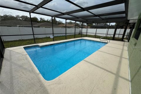 Villa ou maison à louer à Port Richey, Floride: 2 chambres, 131.55 m2 № 1744375 - photo 8