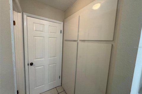 Villa ou maison à louer à Port Richey, Floride: 2 chambres, 131.55 m2 № 1744375 - photo 22