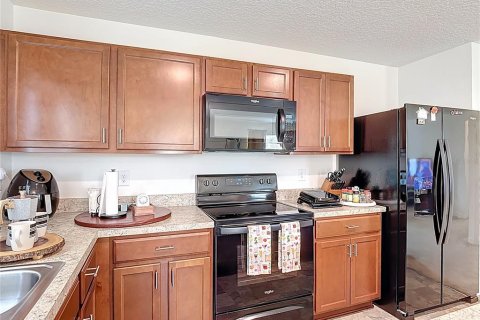 Villa ou maison à vendre à Kissimmee, Floride: 3 chambres, 144.74 m2 № 1678186 - photo 11