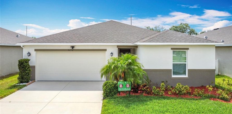 Villa ou maison à Kissimmee, Floride 3 chambres, 144.74 m2 № 1678186