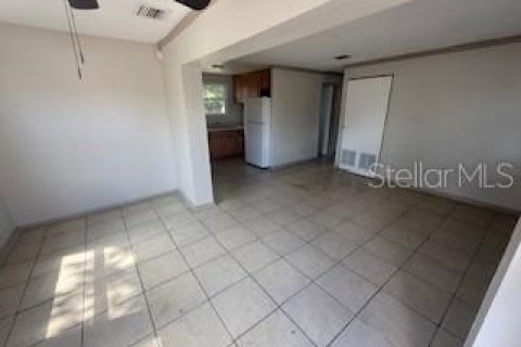 Casa en alquiler en Orlando, Florida, 2 dormitorios, 69.49 m2 № 1732999 - foto 5