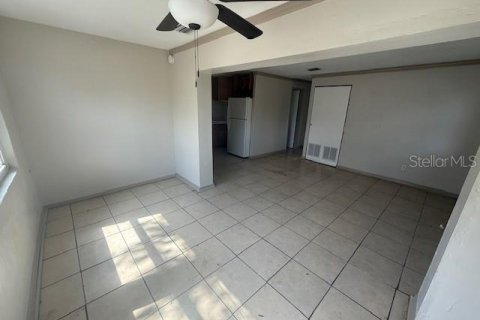 Casa en alquiler en Orlando, Florida, 2 dormitorios, 69.49 m2 № 1732999 - foto 17