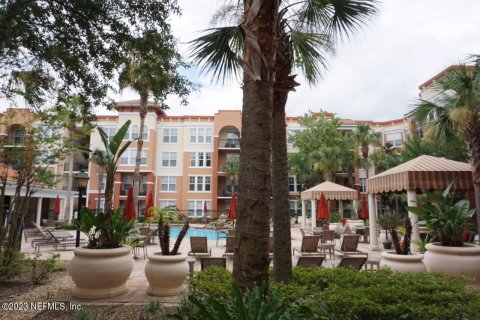 Condo in Jacksonville, Florida, 2 bedrooms  № 861907 - photo 1