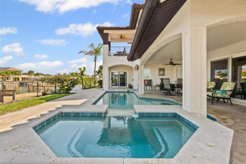 Casa en venta en Saint Petersburg, Florida, 3 dormitorios, 268.49 m2 № 1650502 - foto 4