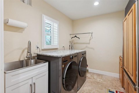 Casa en venta en Saint Petersburg, Florida, 3 dormitorios, 268.49 m2 № 1650502 - foto 25