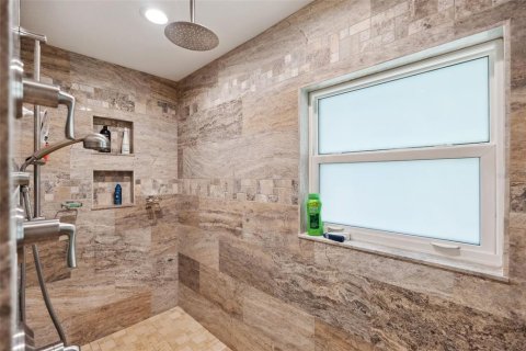 Casa en venta en Saint Petersburg, Florida, 3 dormitorios, 268.49 m2 № 1650502 - foto 14