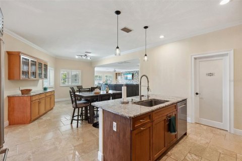 Casa en venta en Saint Petersburg, Florida, 3 dormitorios, 268.49 m2 № 1650502 - foto 11